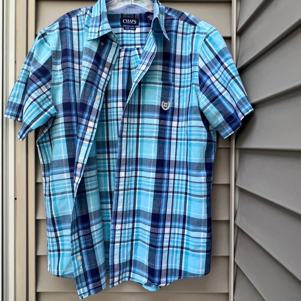 Chaps Mens M Crest Logo Easy Care Plaid Short Sleeve Button Shirt Blue shades